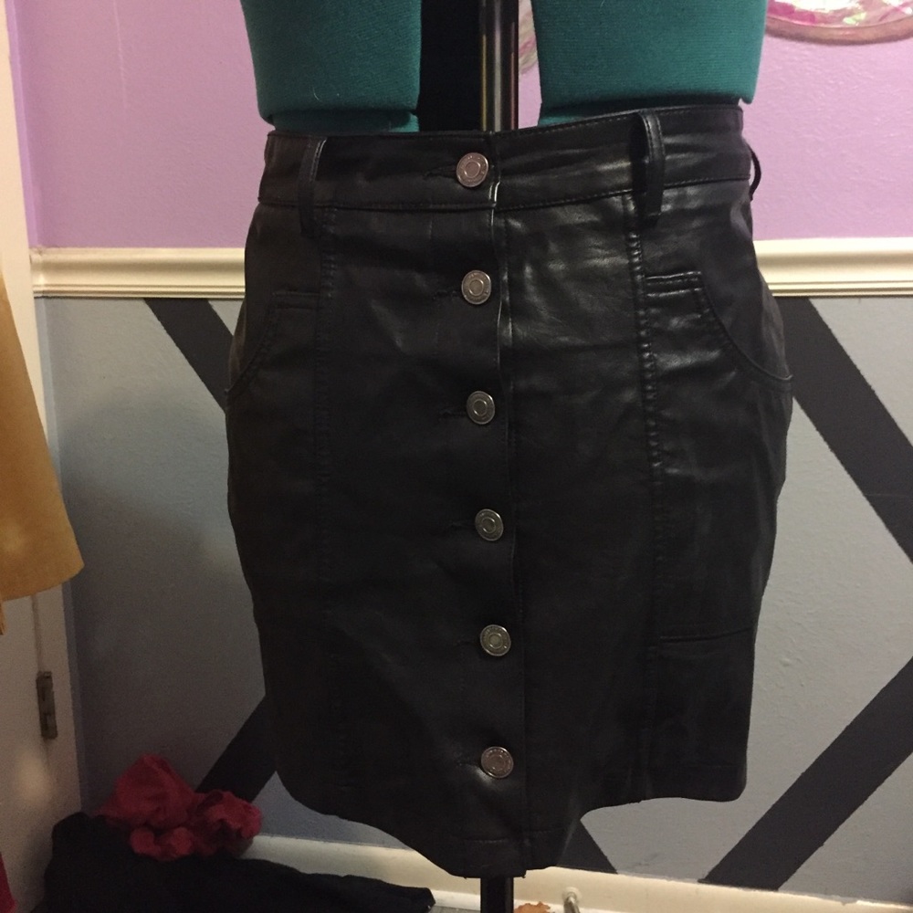 Black pleather skirt